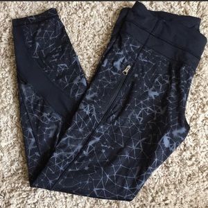 Lululemon run inspire crop